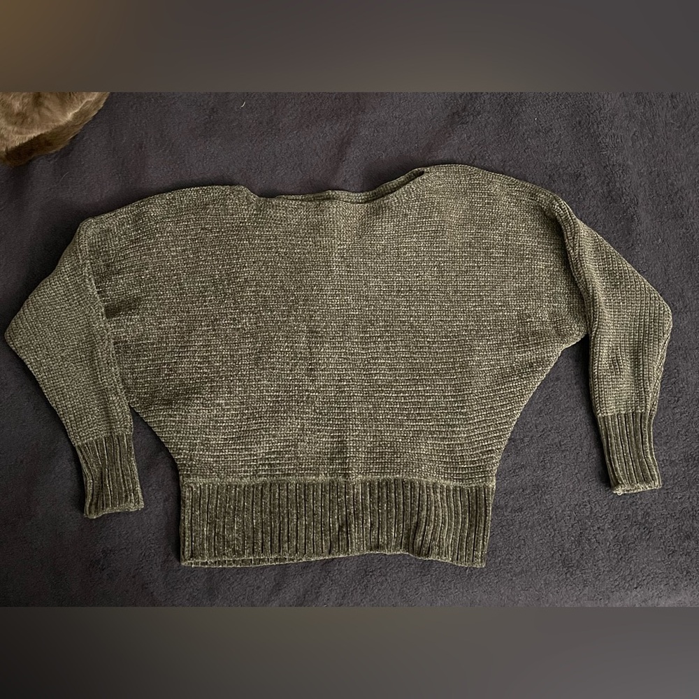 Forever 21 Knit sweater
